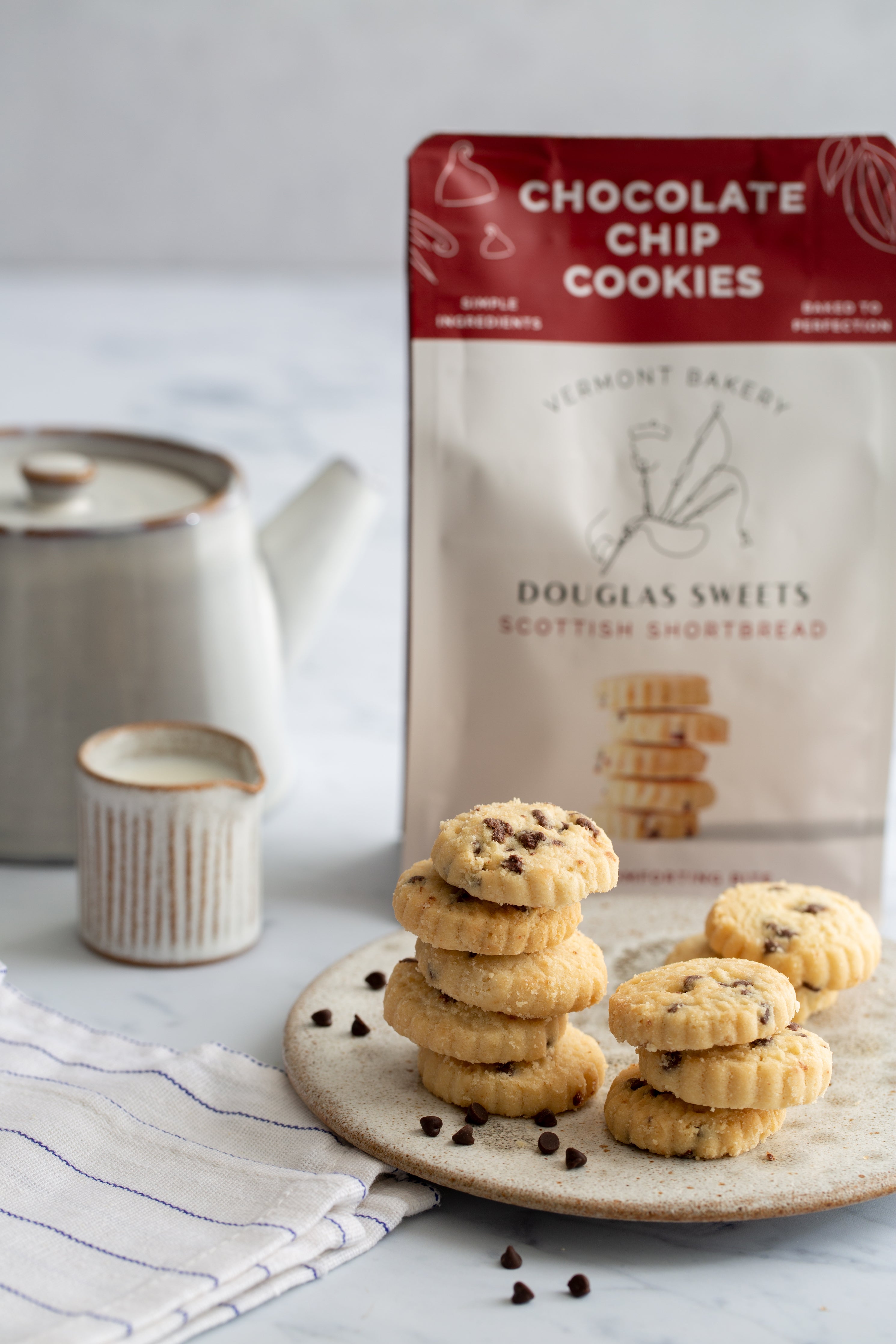 Douglas Sweets Chocolate Chip Shortbread 6.0 oz Package