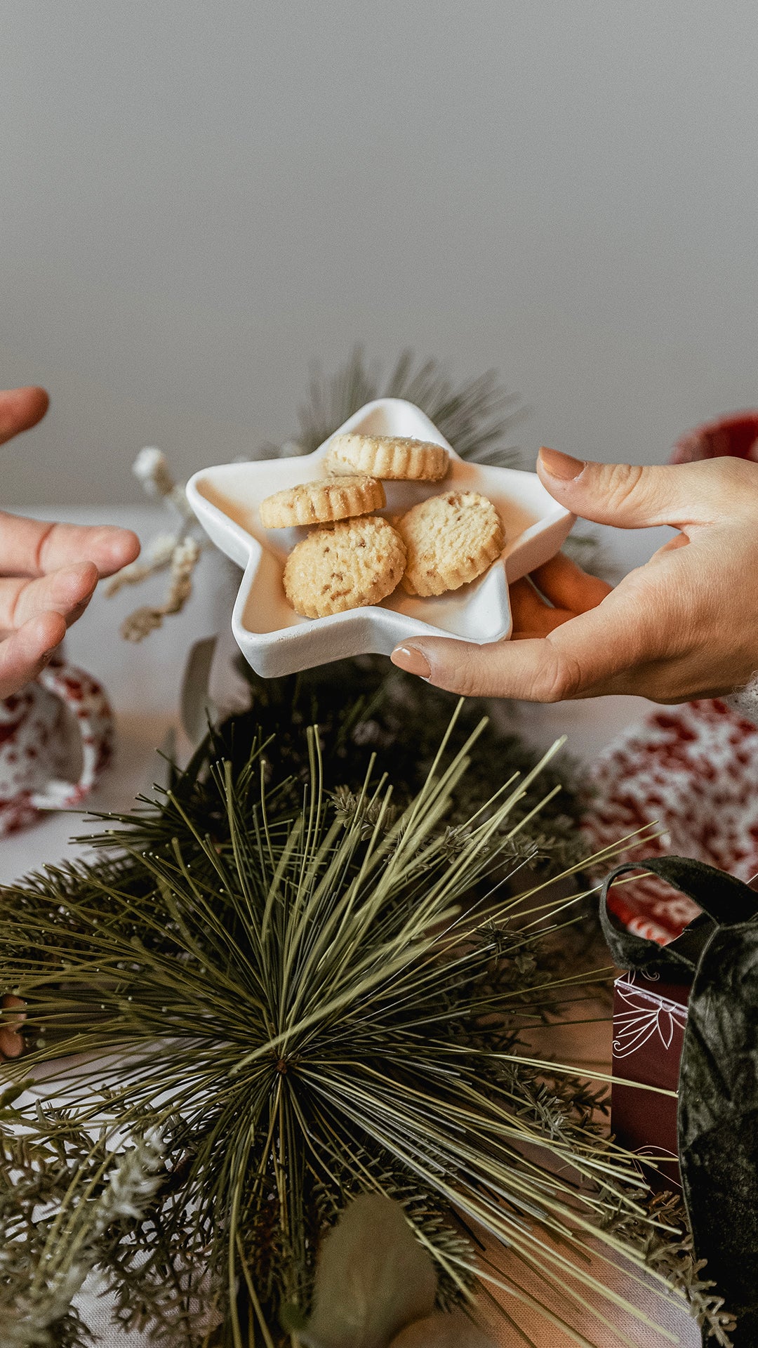 Traditional Shortbread Holiday Box